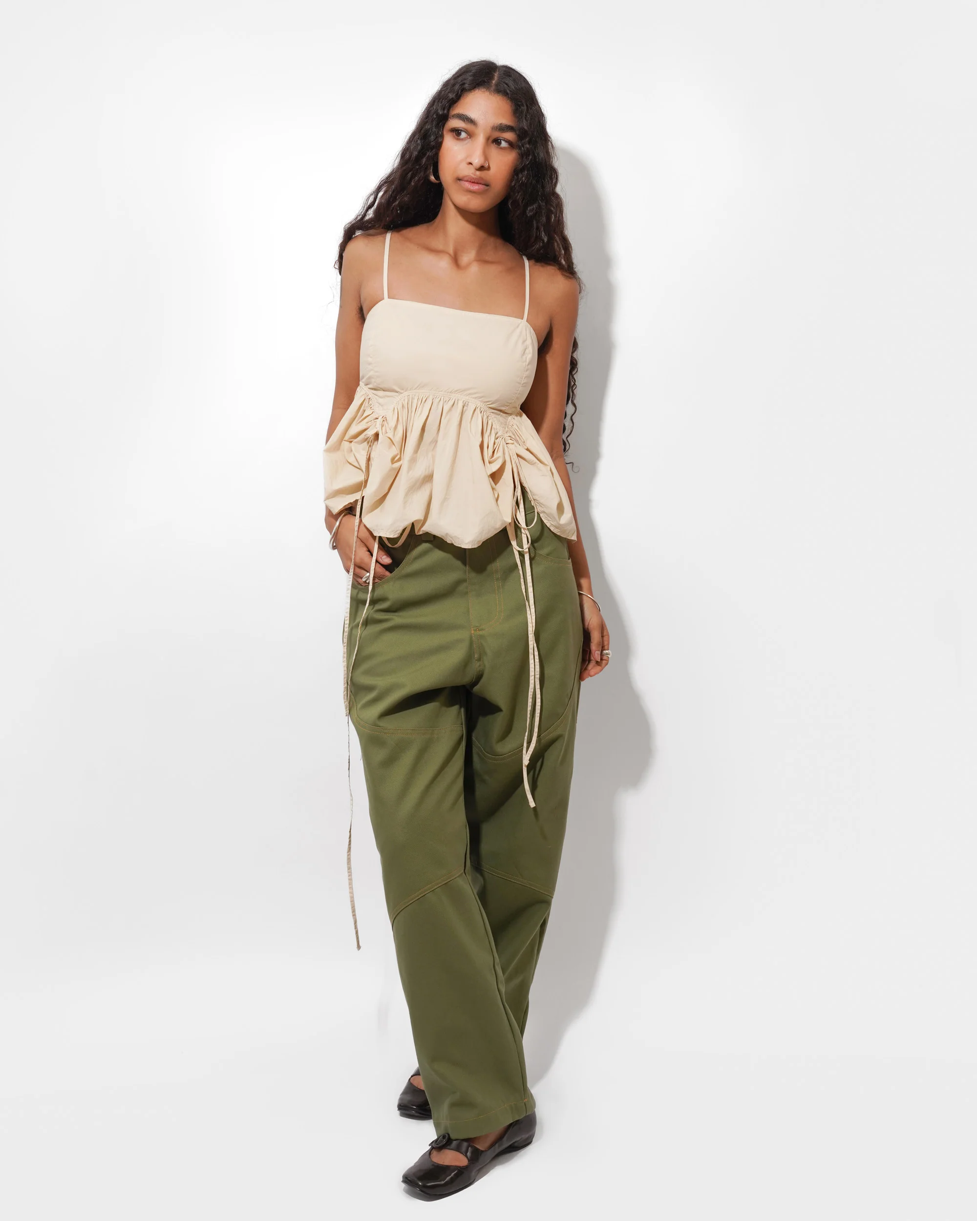 BUTTERFLY BLOUSE IN COFFEE - Image 2