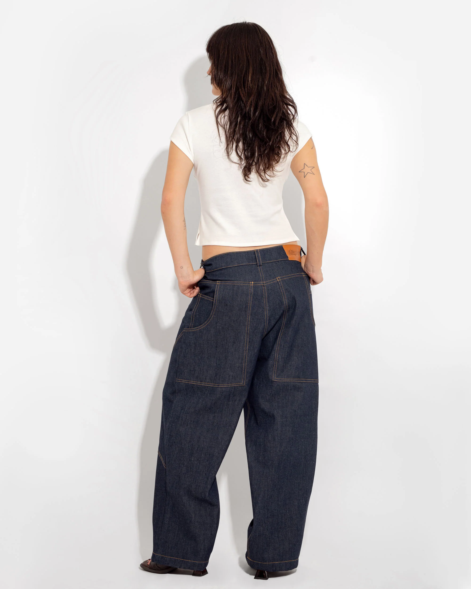 LEO JEANS - Image 6