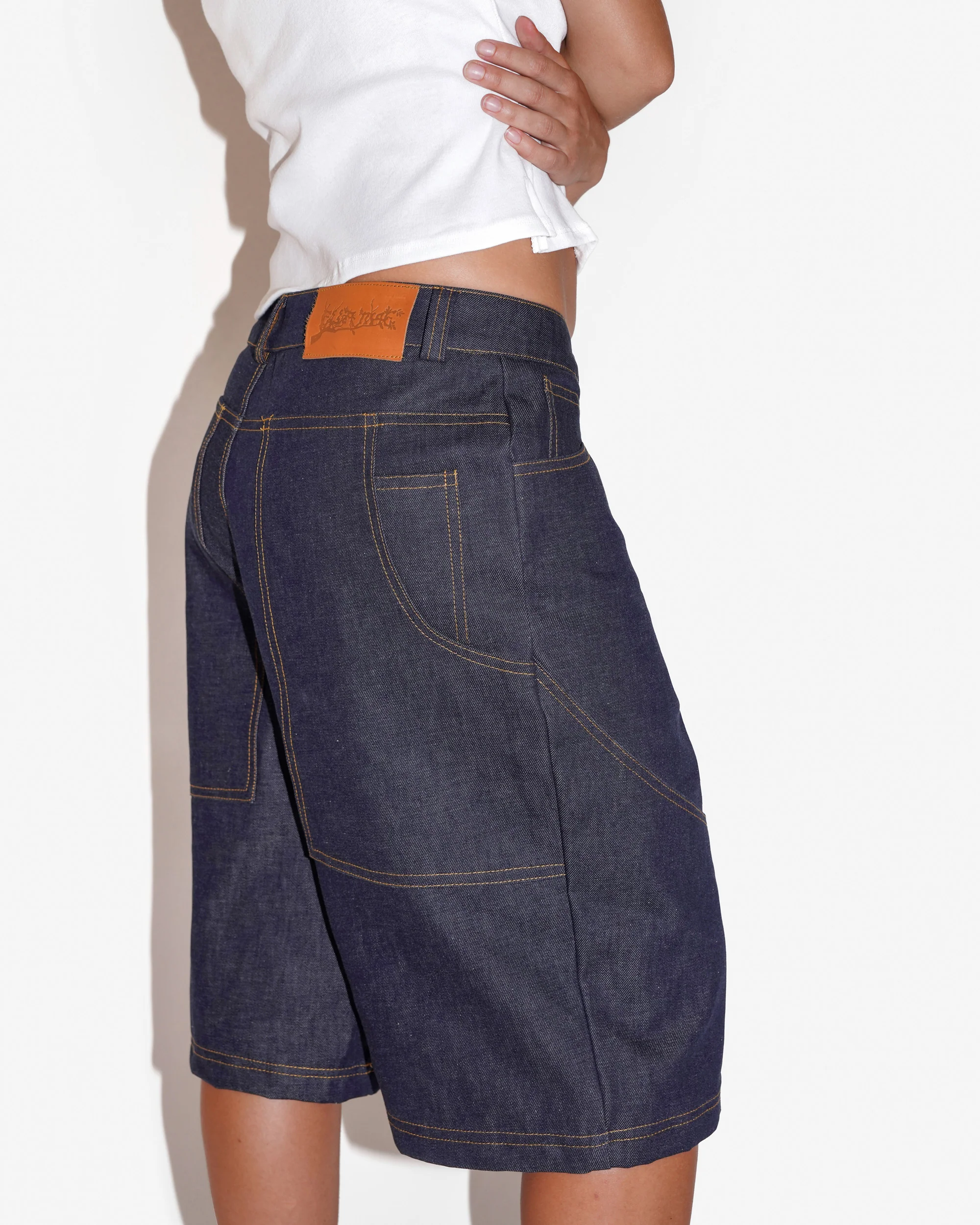 LEO SHORTS - Image 8
