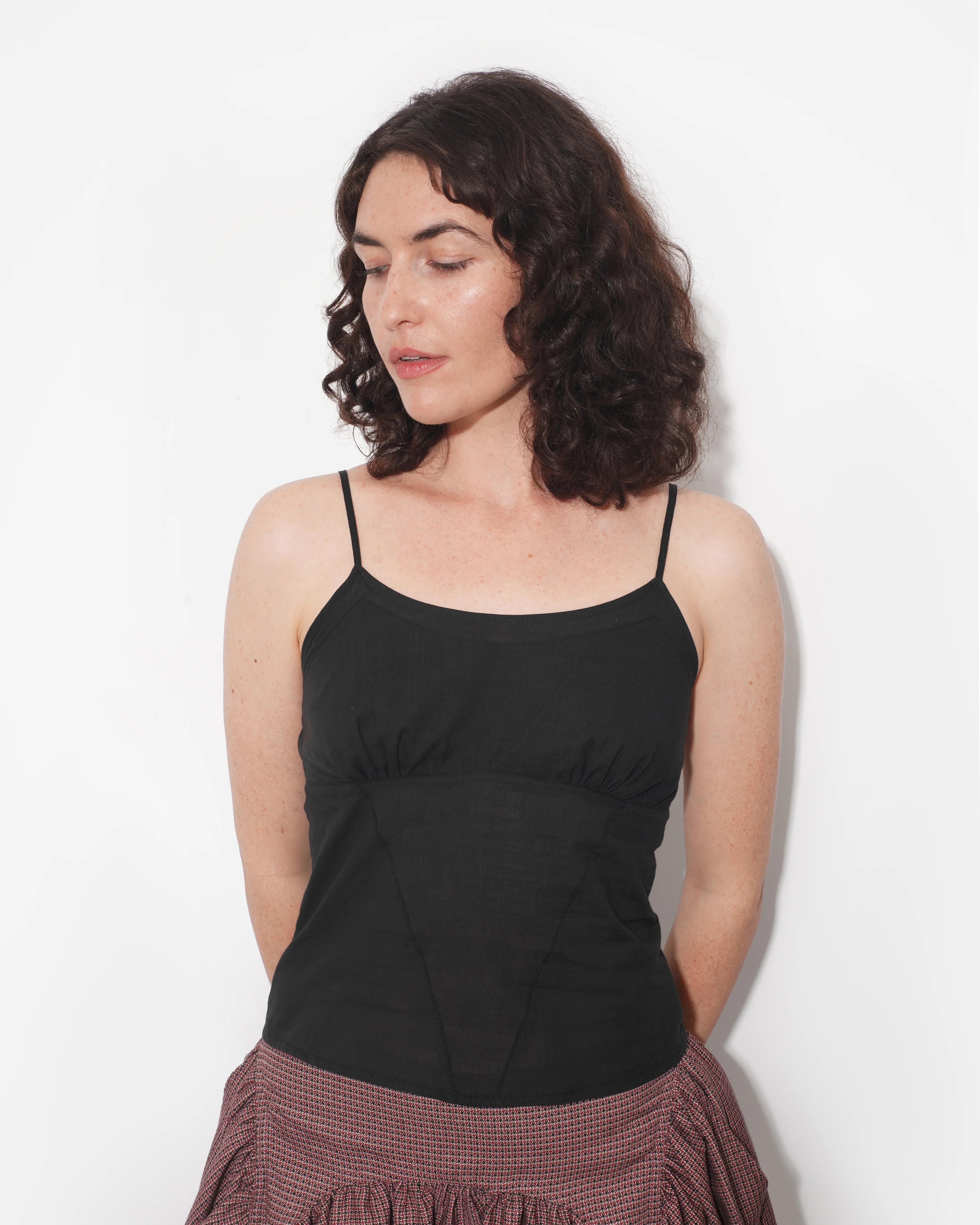 PEARL CAMISOLE IN CHARCOAL - Image 4
